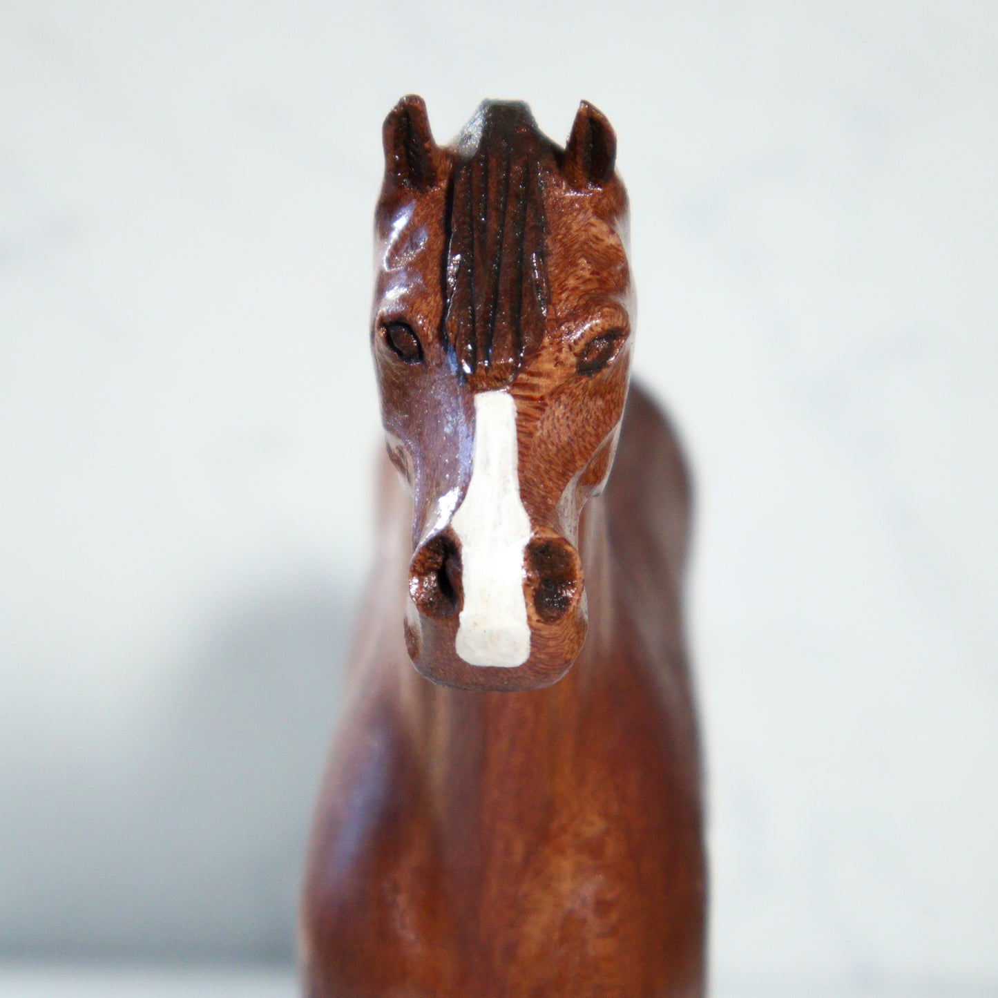 Caballo tallado chico